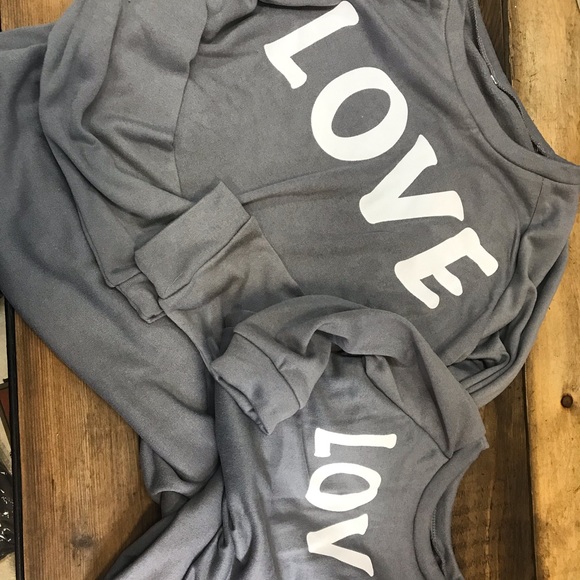Kids love sweatshirt(mom sold separate) - Picture 2 of 3